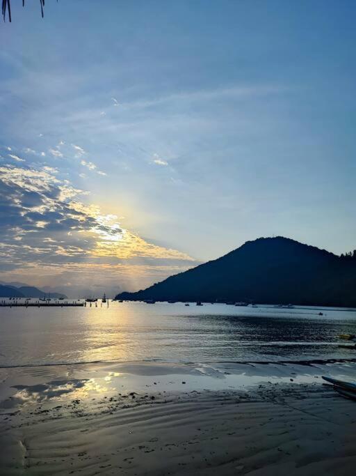 Apto - Praias Santa Rita, Enseada E Pereque Apartamento Ubatuba