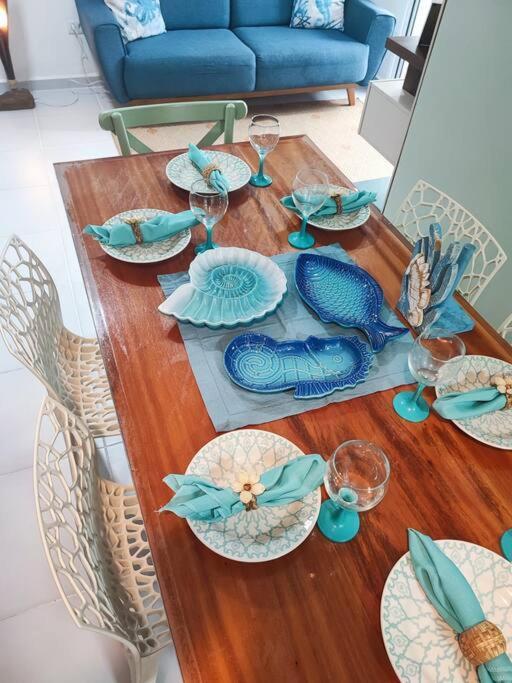 Apto - Praias Santa Rita, Enseada E Pereque Apartamento *